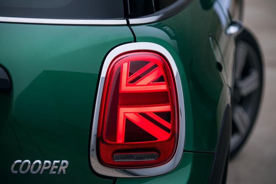 Детали экстерьера Mini Cooper 60 Years Edition (F56) 2019 года  (WW) (фото 71 из 189)